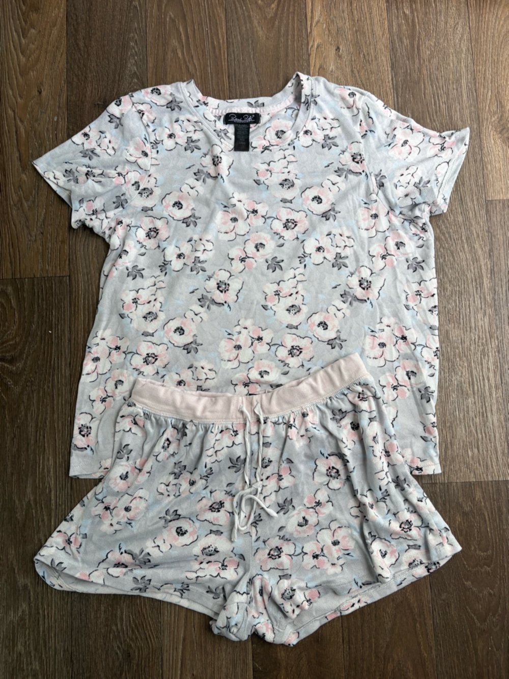 Women's Floral Lounge or pajama set – Light Gray with Pink Flowers